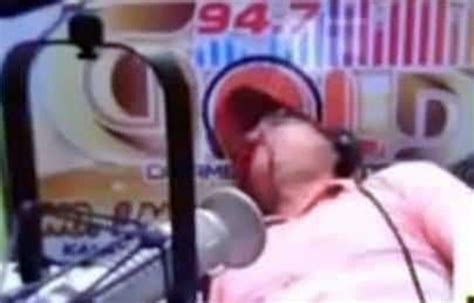 radio broadcaster binaril actual video|Juan Jumalon Johnny Walker Shot During Radio Program.